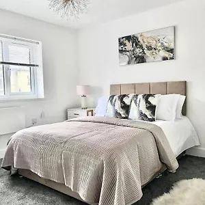 Apartment Harmony Lindley